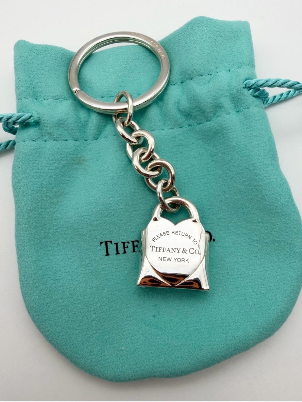 Tiffany & Co. new rtt purse keychain sterling silver